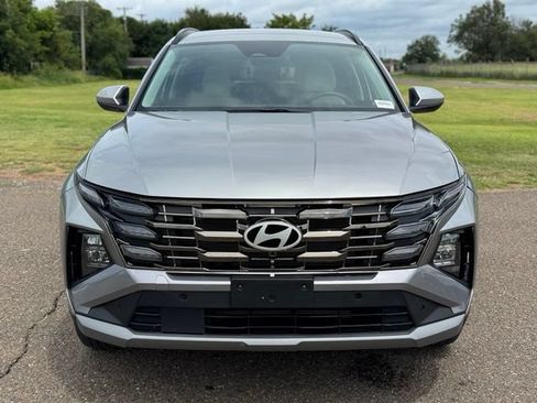 Used 2026 Hyundai Tucson SEL Plus AWD/4WD image 2