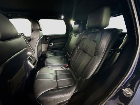 Used 2016 Land Rover Range Rover Sport SE image 25
