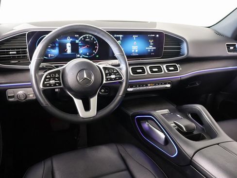 Used 2020 Mercedes-Benz GLE 350 4MATIC image 2