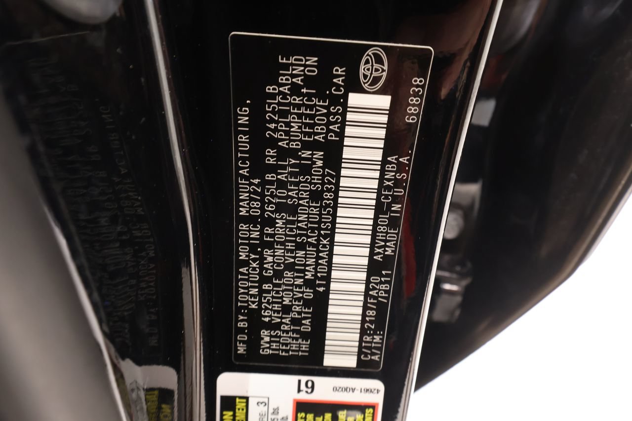 Used 2025 Toyota Camry LE FWD image 32