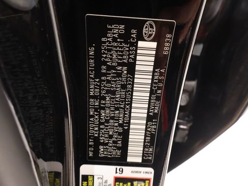 Used 2025 Toyota Camry LE FWD image 32