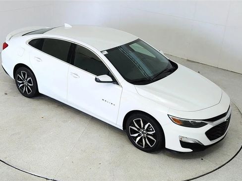 Used 2024 Chevrolet Malibu RS image 38