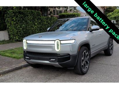 Used 2025 Rivian R1S Adventure