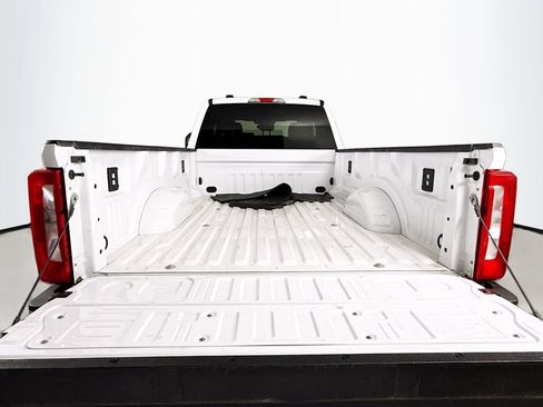 Used 2025 Ford F350 XLT image 23