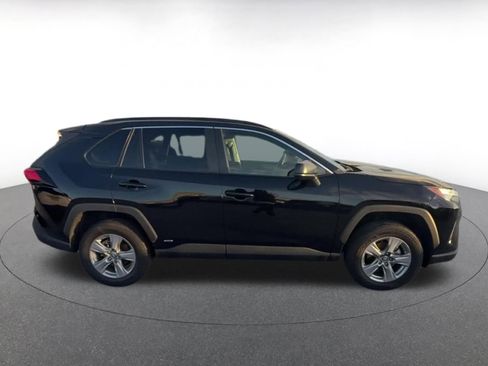 Used 2025 Toyota RAV4 LE image 16