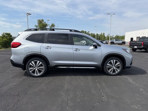 Used 2021 Subaru Ascent Limited w/ Technology Package AWD/4WD image 8