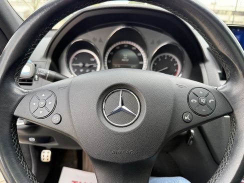 Used 2011 Mercedes-Benz C 300 SPORT 4MATIC image 37