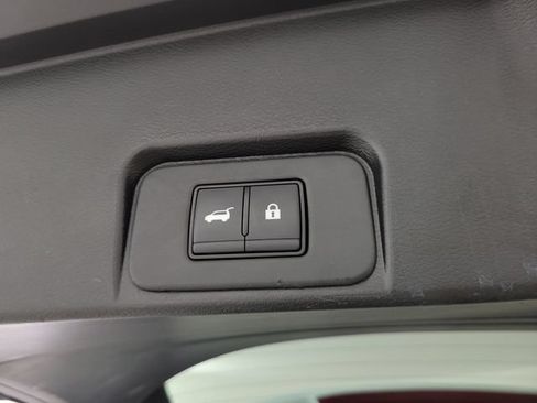 Used 2024 Nissan Rogue SV FWD image 7