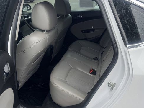 Used 2016 Buick Verano w/ Comfort Package FWD image 21