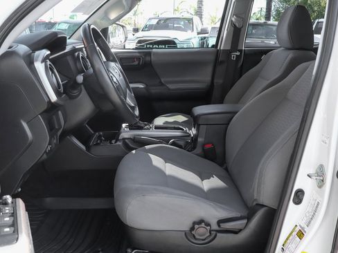 Used 2019 Toyota Tacoma SR5 image 17