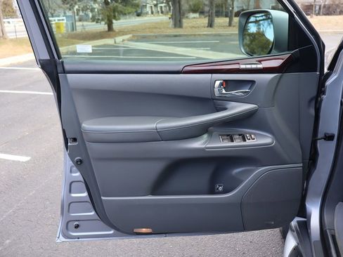 Used 2010 Lexus LX 570 4WD image 26