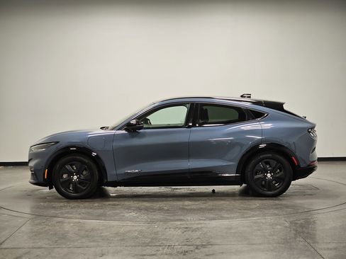 Used 2023 Ford Mustang Mach-E California Route 1 image 5