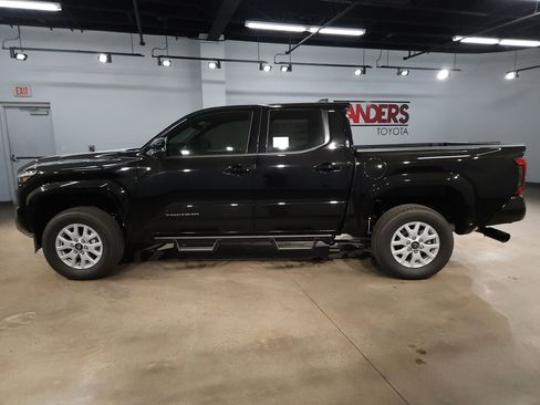 New 2026 Toyota Tacoma SR5 AWD/4WD image 4