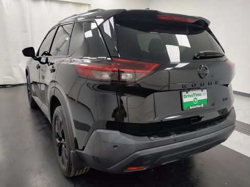 Used 2021 Nissan Rogue SV w/ Premium Package FWD image 5