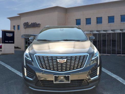 Certified 2022 Cadillac XT5 Premium Luxury image 2