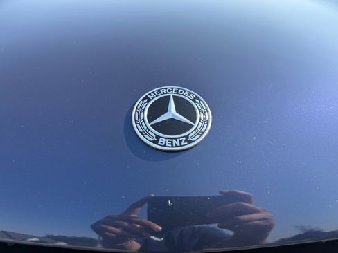 Used 2024 Mercedes-Benz GLS 450 4MATIC image 23