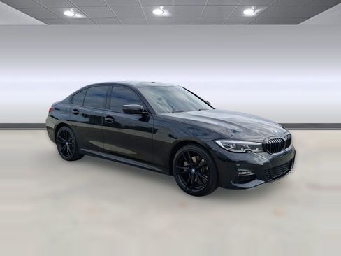 Used 2022 BMW 330e xDrive w/ M Sport Package image 7