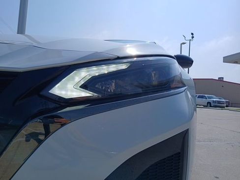 Used 2023 Nissan Altima 2.5 SR image 4