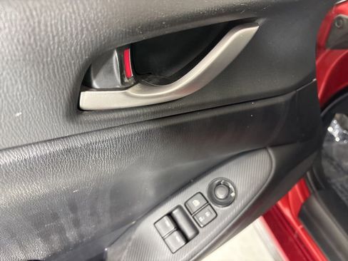 Used 2019 MAZDA MX-5 Miata Sport w/ I-ACTIVSENSE Sport Package image 13