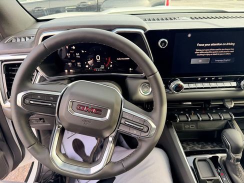 New 2026 GMC Canyon Elevation w/ Convenience Package image 18