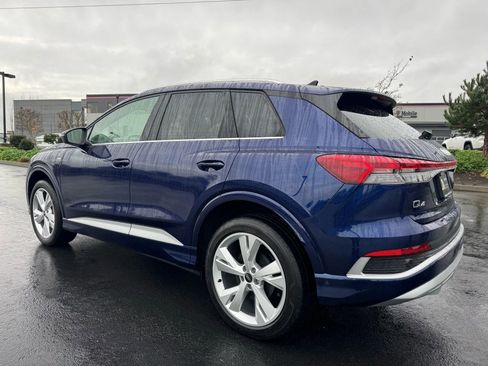 Used 2023 Audi Q4 e-tron Premium Plus image 6