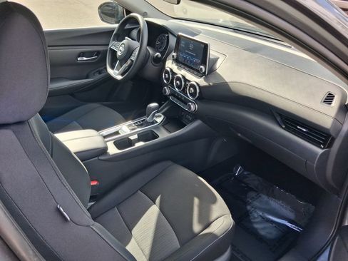 Used 2025 Nissan Sentra SV w/ All-Weather Package FWD image 22