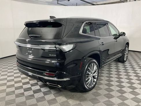Used 2025 Buick Enclave Avenir w/ Super Cruise Package AWD/4WD image 7