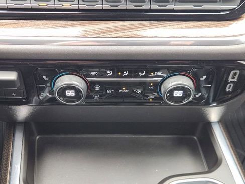 Used 2024 Chevrolet Silverado 1500 LT Trail Boss w/ LT Trail Boss Premium Package image 16