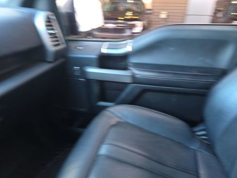Used 2019 Ford F150 Platinum image 14