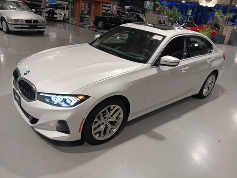 Used 2025 BMW 330i xDrive Sedan w/ Premium Package AWD/4WD image 7