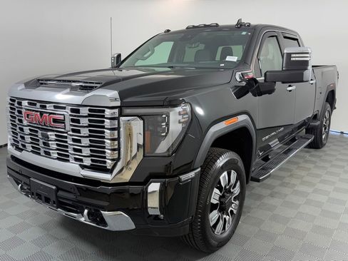 Used 2024 GMC Sierra 2500 Denali w/ Denali Reserve Package image 1
