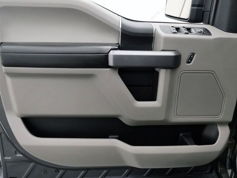 Used 2020 Ford F150 XLT AWD/4WD image 12