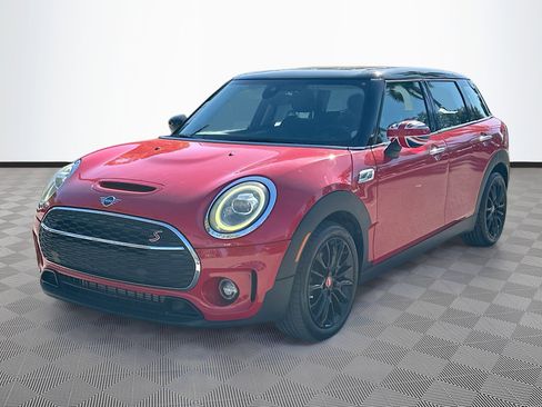 Used 2020 MINI Cooper Clubman S w/ Premium Package image 3