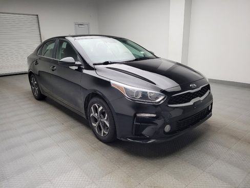 Used 2019 Kia Forte LXS FWD image 13