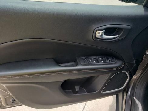 Used 2019 Jeep Compass Sport w/ Cold Weather Group AWD/4WD image 14