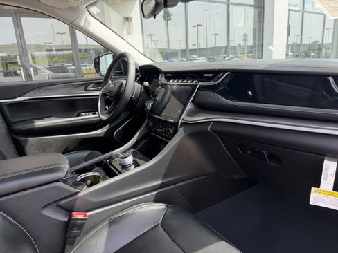 Used 2022 Jeep Grand Cherokee Limited 4xe AWD/4WD image 26