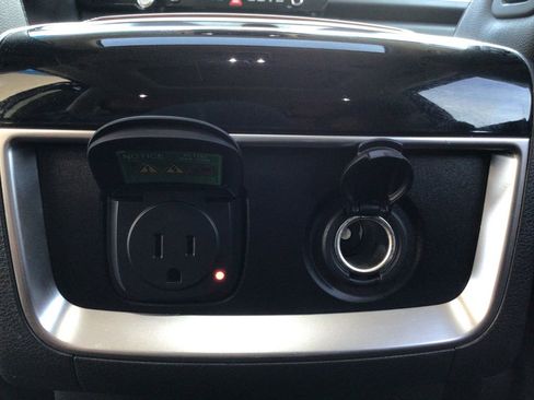 Used 2023 Kia Carnival SX Prestige FWD image 34