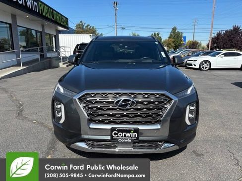 Used 2020 Hyundai Palisade Limited FWD image 2