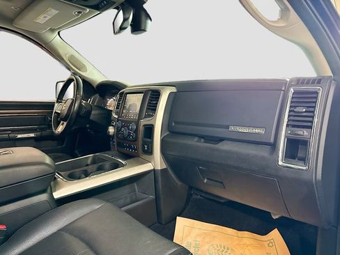 Used 2018 RAM 1500 Laramie w/ Convenience Group image 30