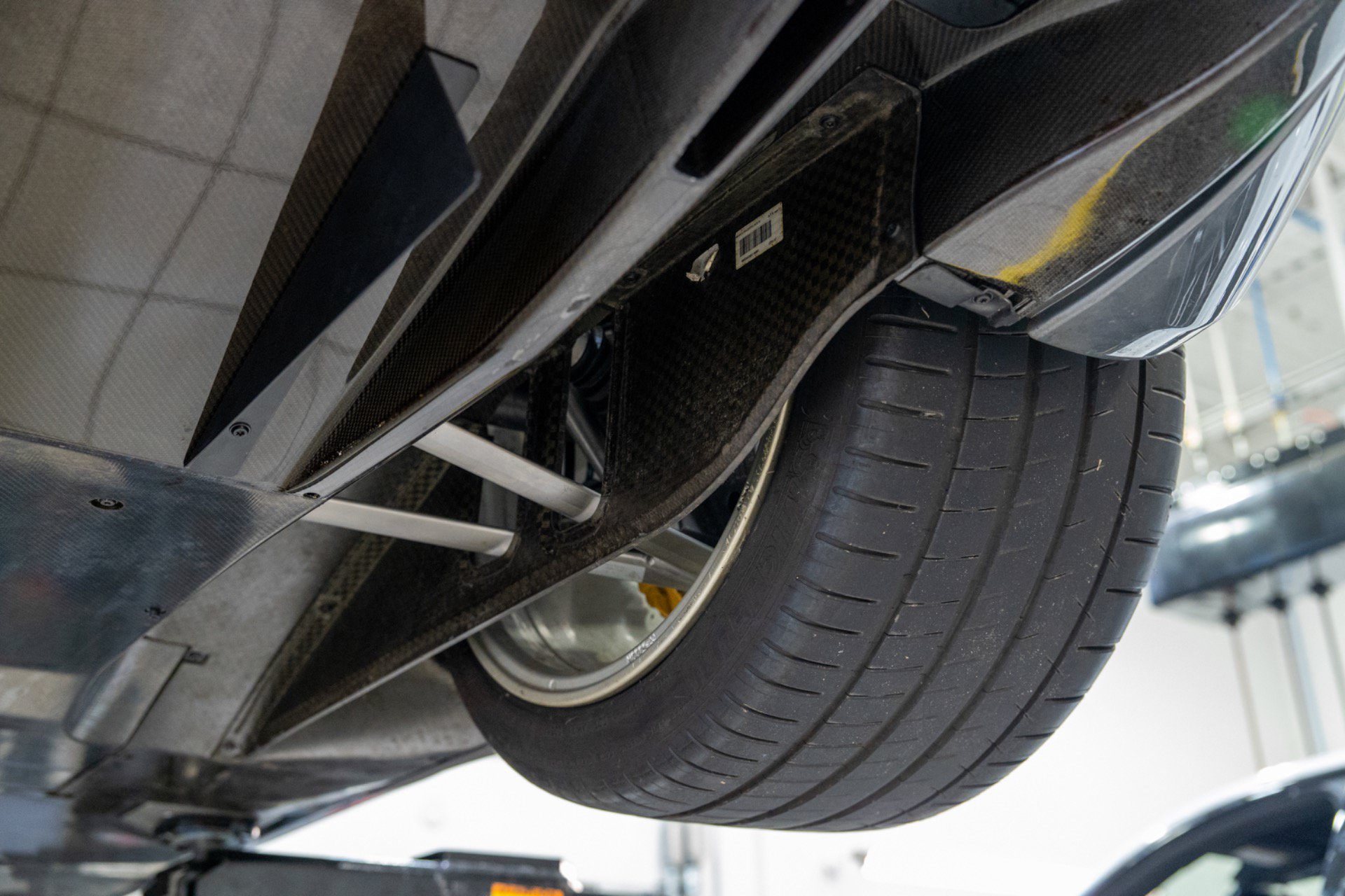 Used 2004 Porsche Carrera GT RWD image 79