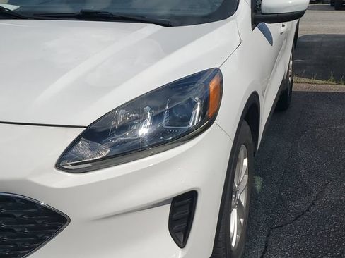 Used 2020 Ford Escape SE FWD image 4
