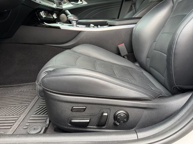 Used 2023 Kia Stinger GT2 AWD/4WD image 26