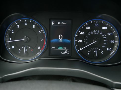 Used 2023 Hyundai Kona SEL w/ Convenience Package FWD image 21
