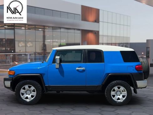 Used 2007 Toyota FJ Cruiser 4WD image 5