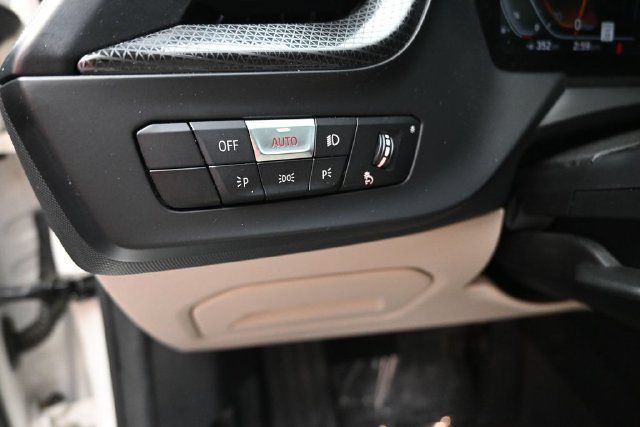Used 2022 BMW 228i Gran Coupe w/ Convenience Package FWD image 17