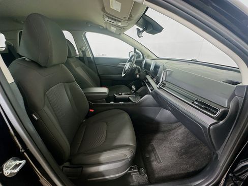 Used 2025 Kia Sportage LX AWD/4WD image 30