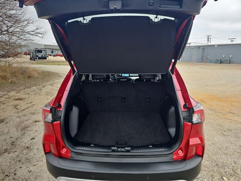 Certified 2022 Ford Escape SEL w/ Technology Package image 9