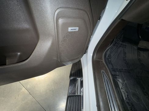 Used 2021 GMC Sierra 1500 SLT w/ SLT Premium Plus Package AWD/4WD image 23