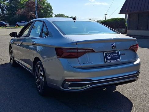Certified 2024 Volkswagen Jetta SEL FWD image 8