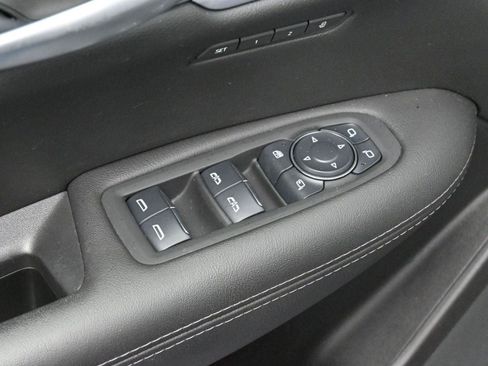 Certified 2025 Cadillac XT5 Premium Luxury image 11